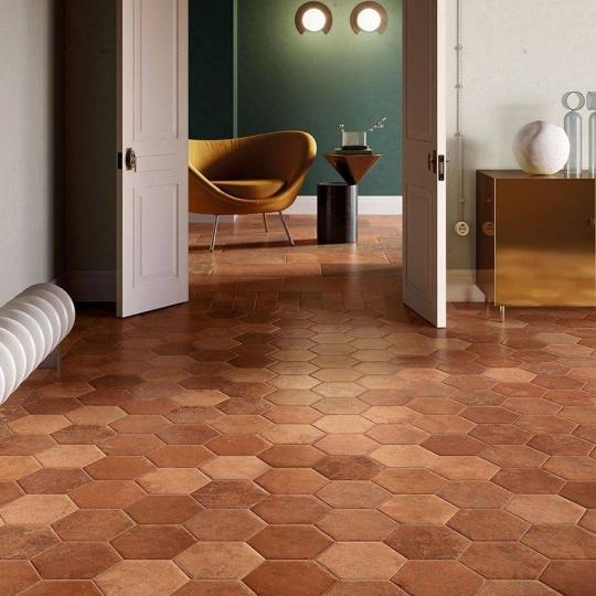 mediterran rusztikus fagyallo hatszogletu csempe voros narancssarga tegla szinu konyha nappali furdoszoba esagona hexa burkolat jarolap greslap fagyallo kulteri lameridiana cir cotto del campiano magyarorszag bolt balaton nyar.jpg